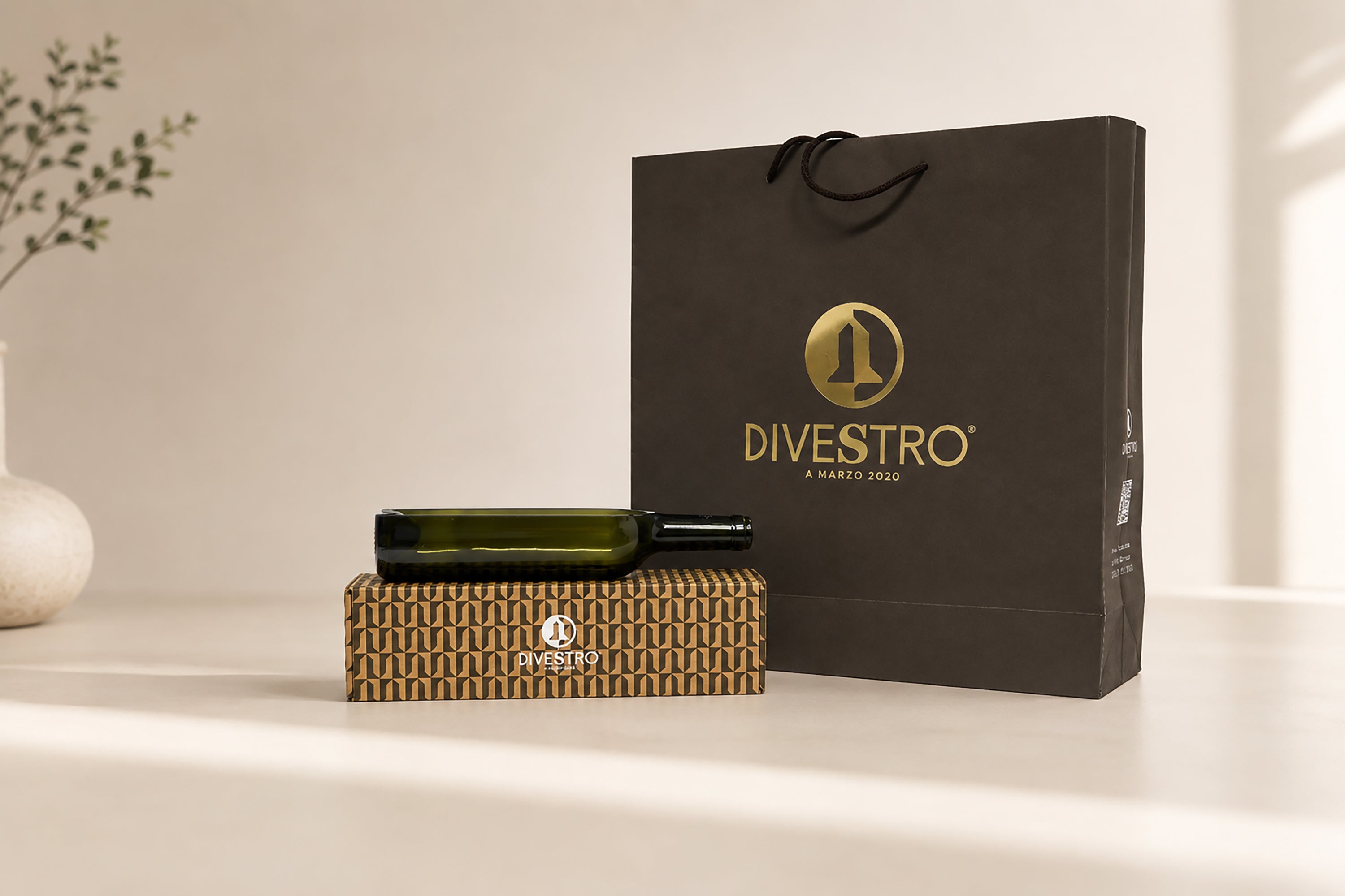Vassoio | Bottiglia di vino schiacciata