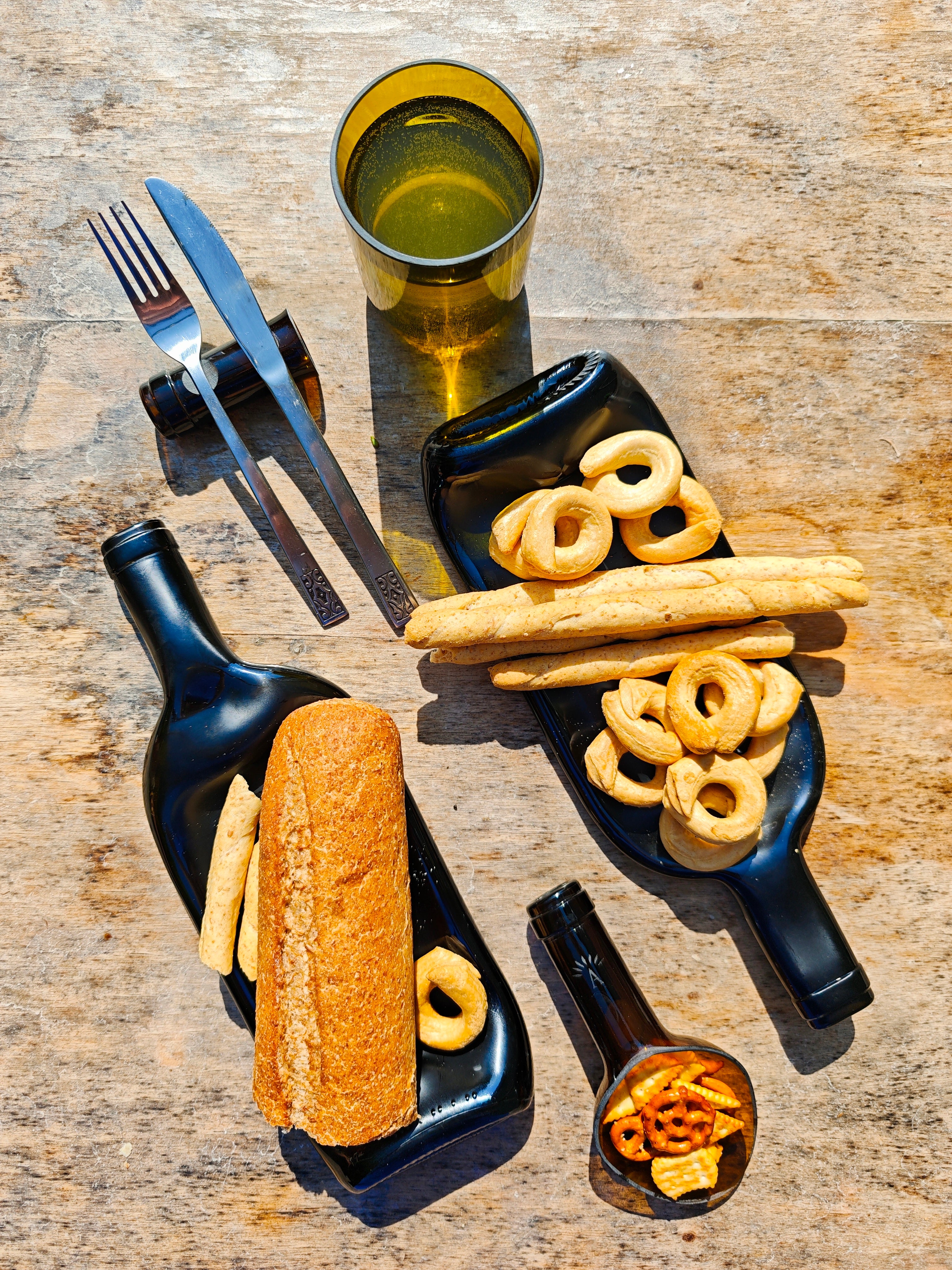 Plateau | Bouteille de vin écrasée