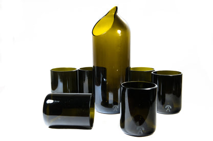 Ensemble de 6 verres noirs et pichet noir